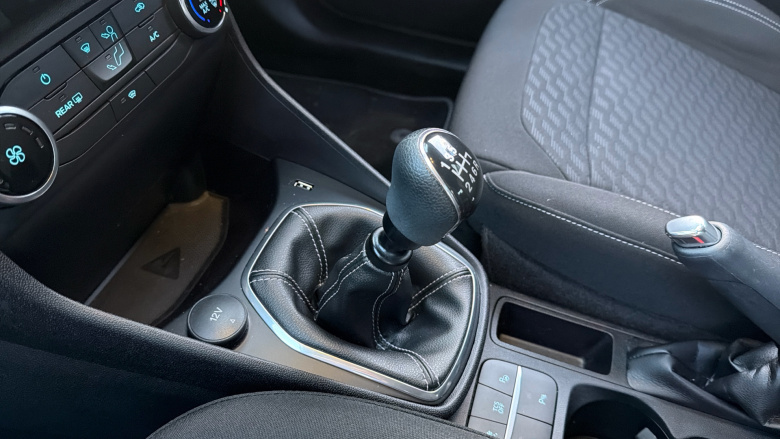 Ford Fiesta 1.0 EcoBoost Hybrid mHEV 125 Titanium 5dr Petrol Hatchback